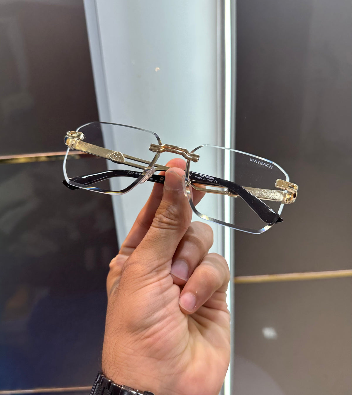 Mayba ch Z27 Glass Ultimate Luxury Shade With Original Packaging