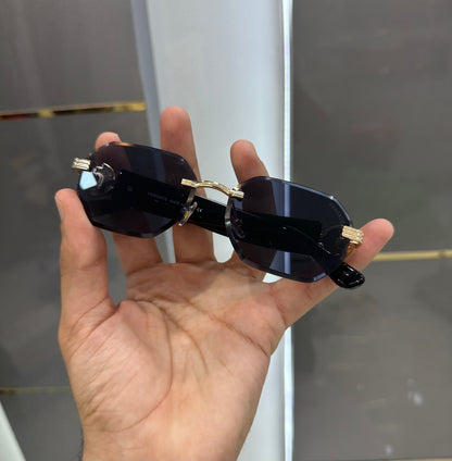 Versa ce 001 Gold Black Ultimate Luxury Shade With Original Packaging