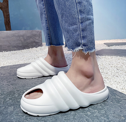 CUBICS Snail Cutout Foam Slides - White
